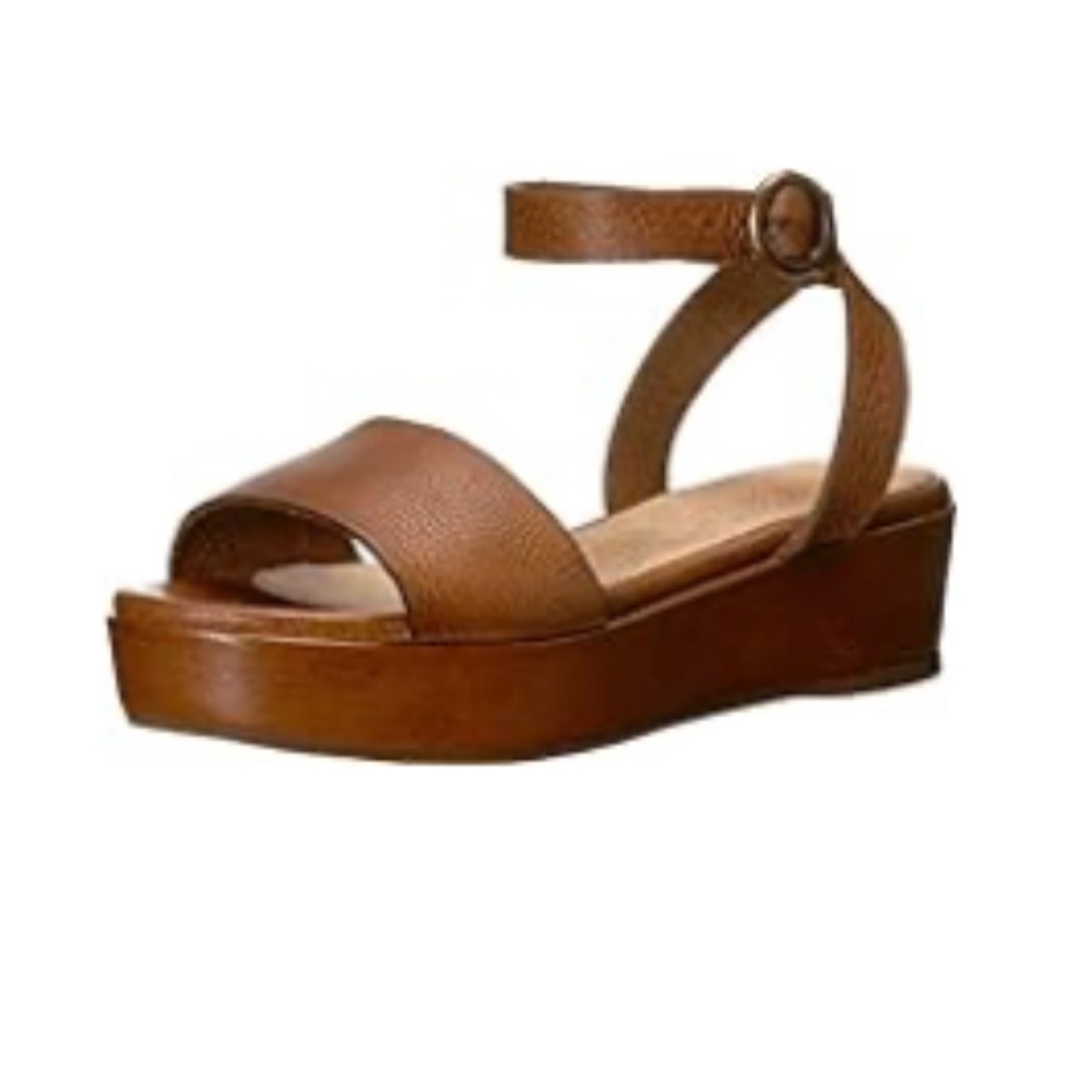 Like New! Seychelles Women's Monogram sandal - tan